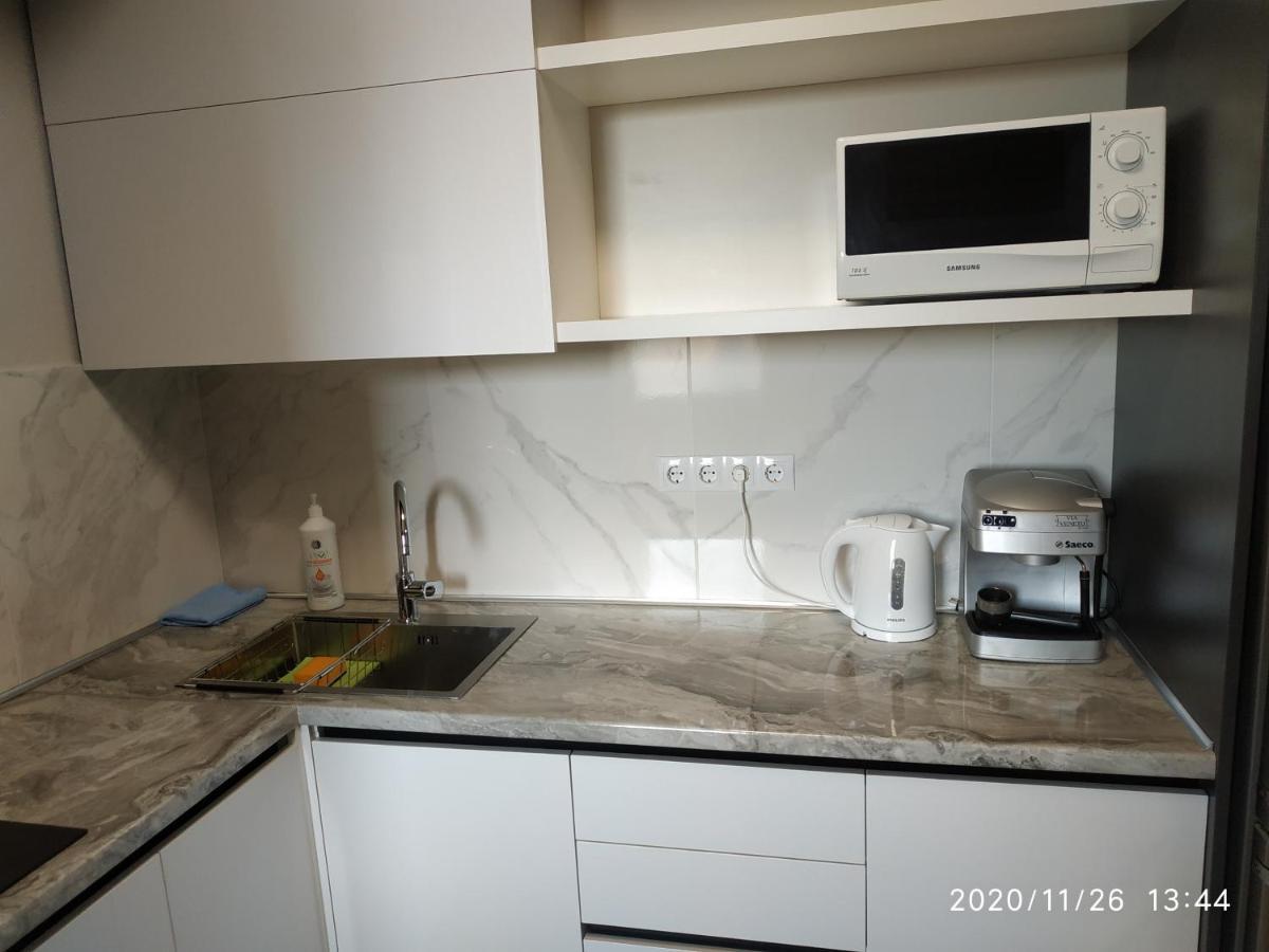 Дуже Файна Квартира В Самому Центрі!!!!Переконайся!! Appartement Rivne Buitenkant foto