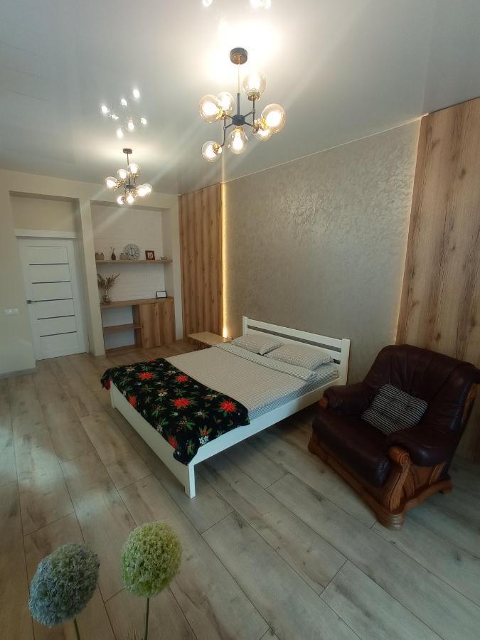 Дуже Файна Квартира В Самому Центрі!!!!Переконайся!! Appartement Rivne Buitenkant foto